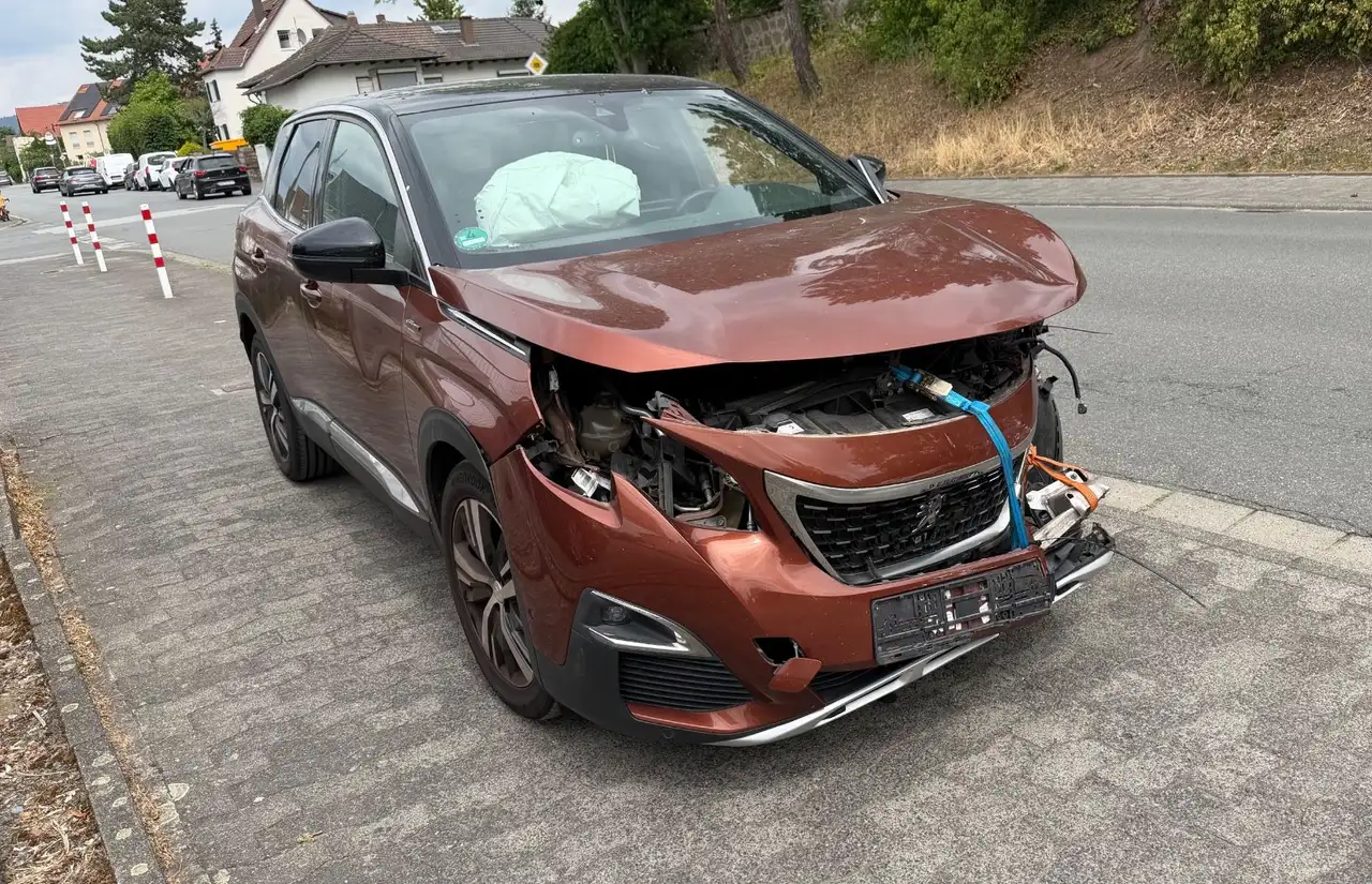 Peugeot 3008 GT Line — photo 1 of 13