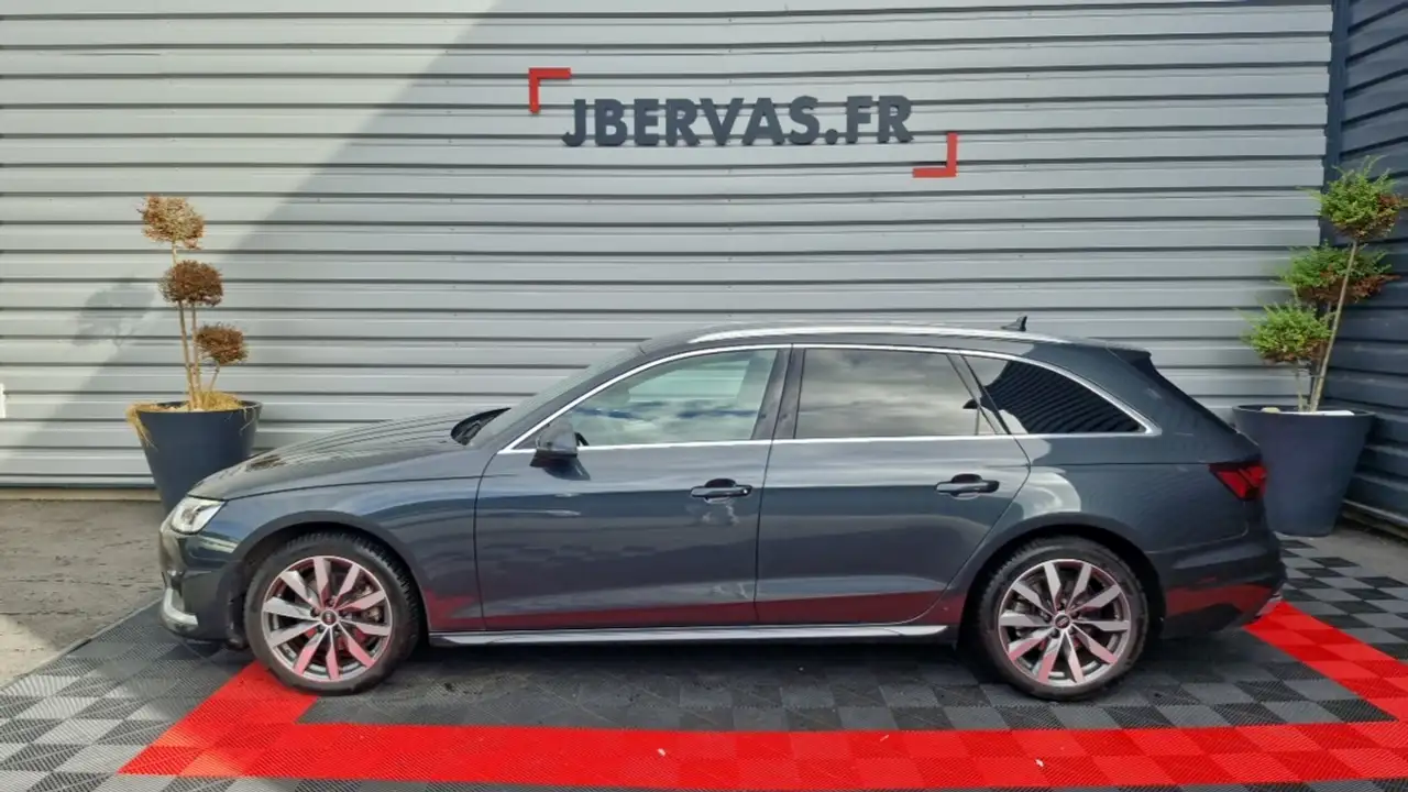 Audi A4 30 TDI 136 S tronic 7 AVUS — photo 1 of 33