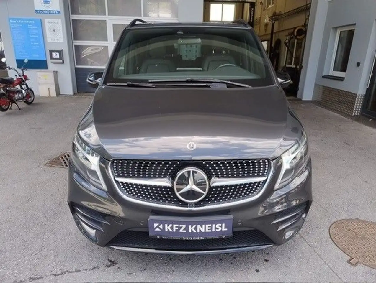 Mercedes-Benz V 300 d kompakt Avantgarde Aut. — photo 1 of 19