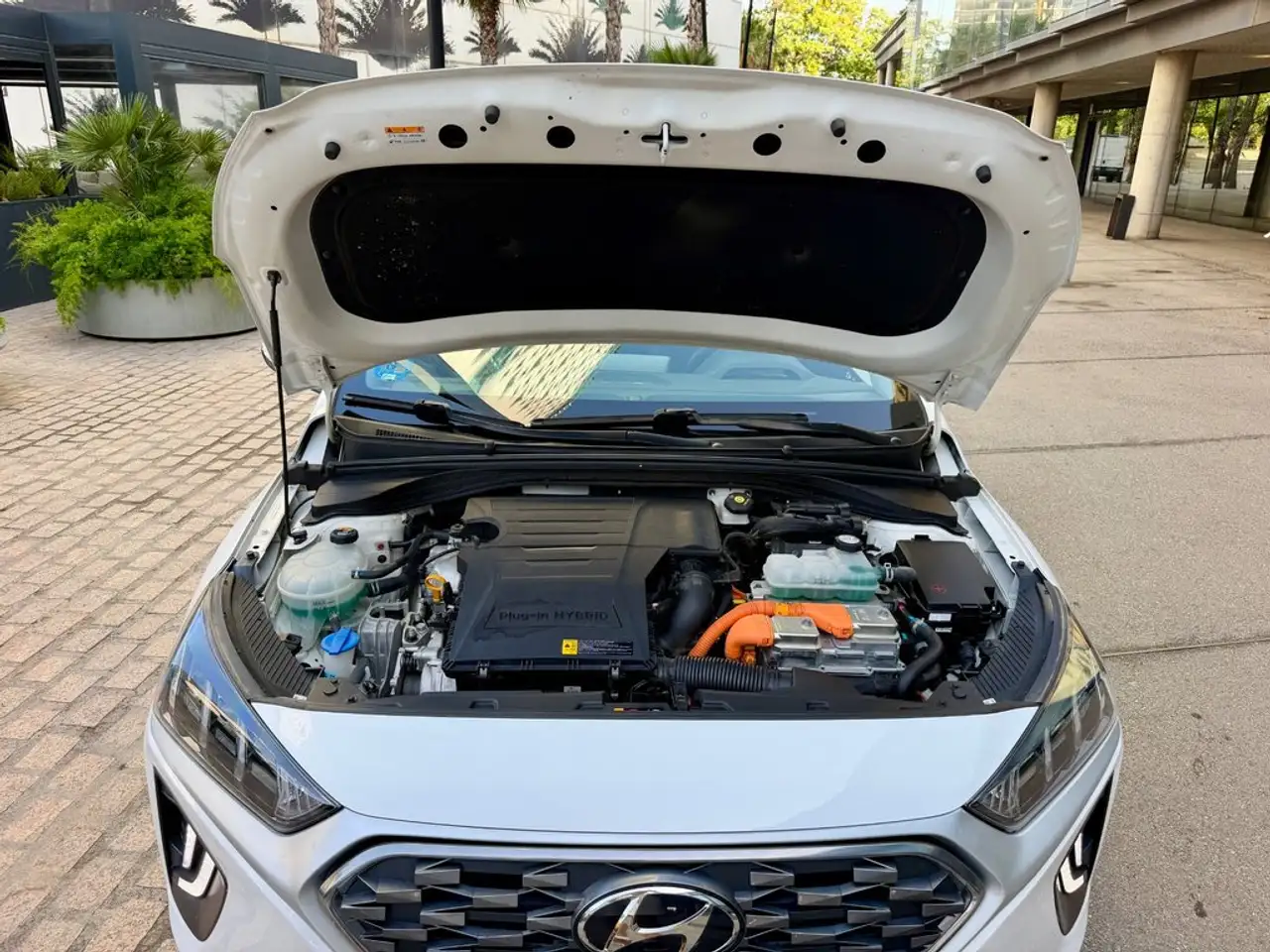 2020 Hyundai IONIQ PHEV 1.6 GDI Tecno, photograph 8