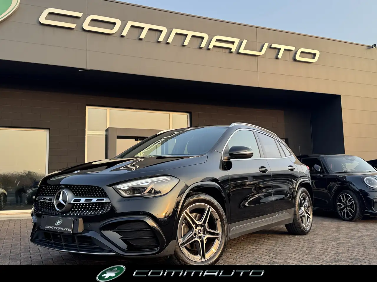 Mercedes-Benz GLA 200 d Automatic AMG Line Advanced Plus — photo 1 of 15