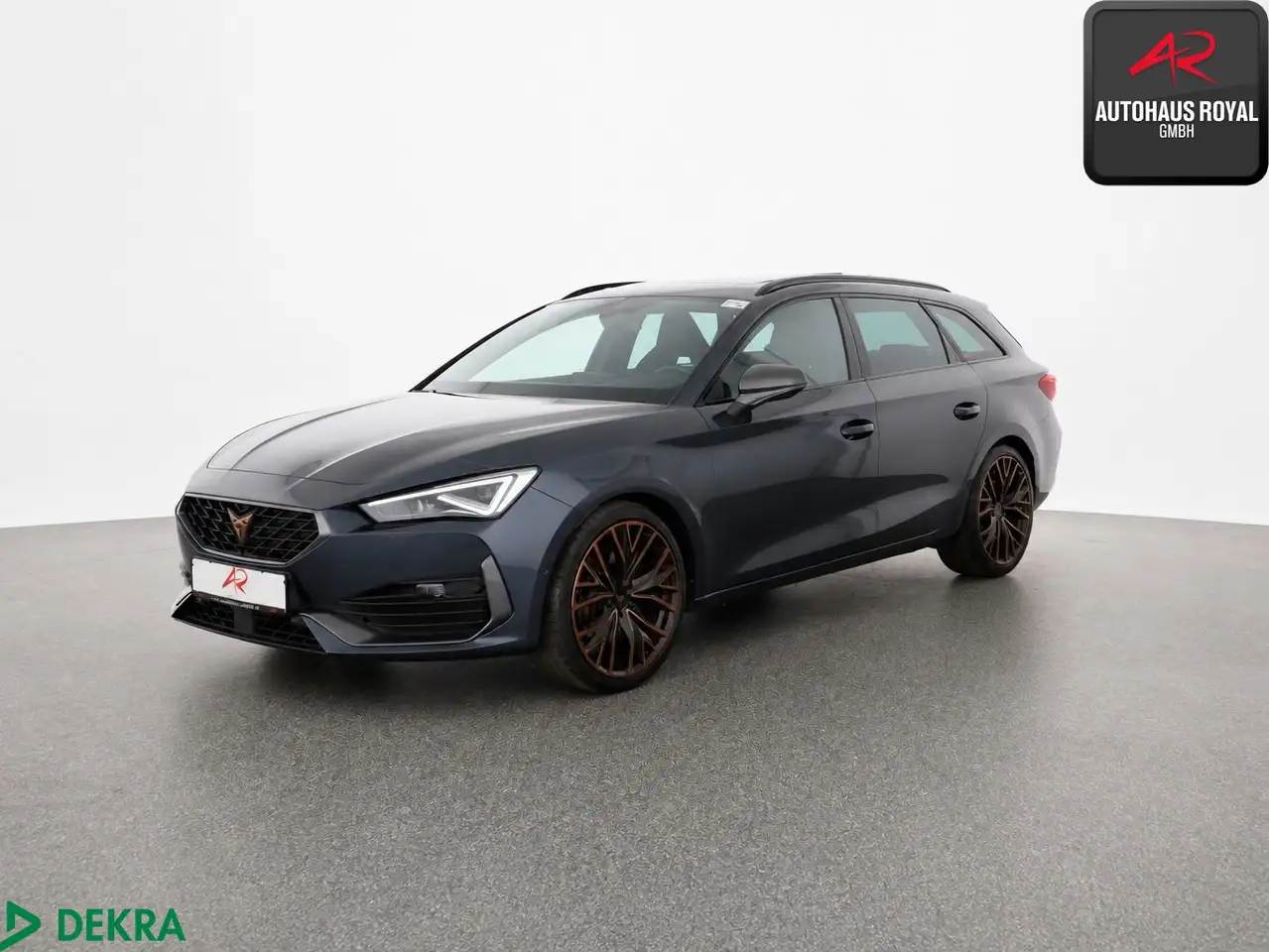 CUPRA Leon ST 2.0 TSI VZ PANO,MATRIX,BEATS,MEMORY,ACC — photo 1 of 21