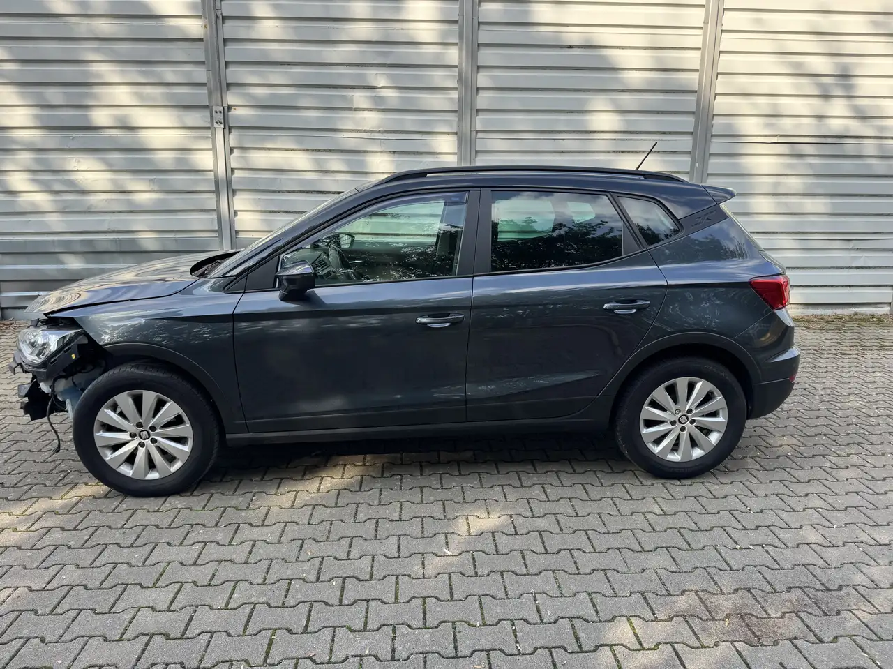 SEAT Arona 1.0 TSI OPF XCELLENCE BEATS — photo 1 of 20