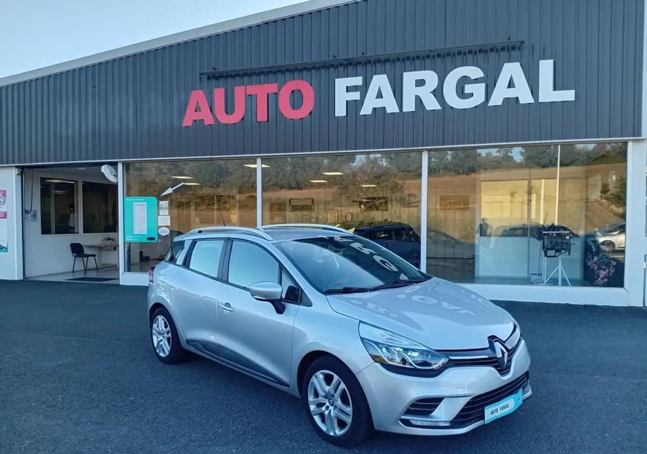 Renault Clio IV ESTATE dCi 90 E6C Zen — photo 1 of 21