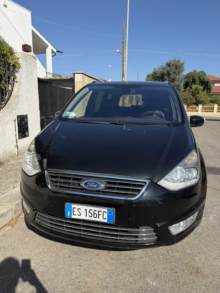 Ford Galaxy 2.0 tdci New Titanium 163cv powershift — photo 1 of 14