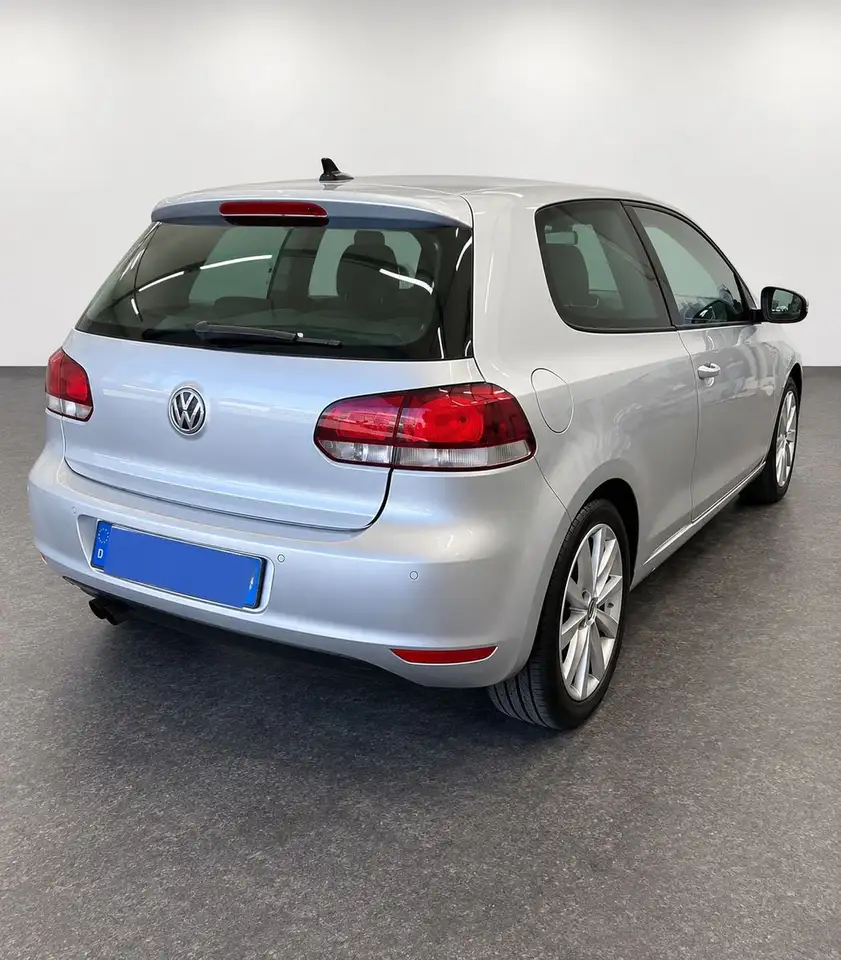 Volkswagen Golf VI Highline — photo 1 of 2