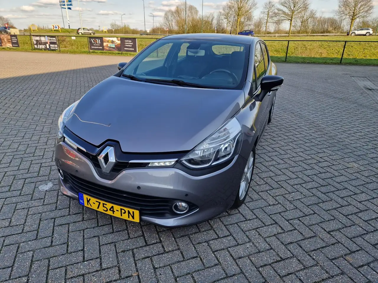 Renault Clio Clio 1.2 TCe 120pk EDC — photo 1 of 22