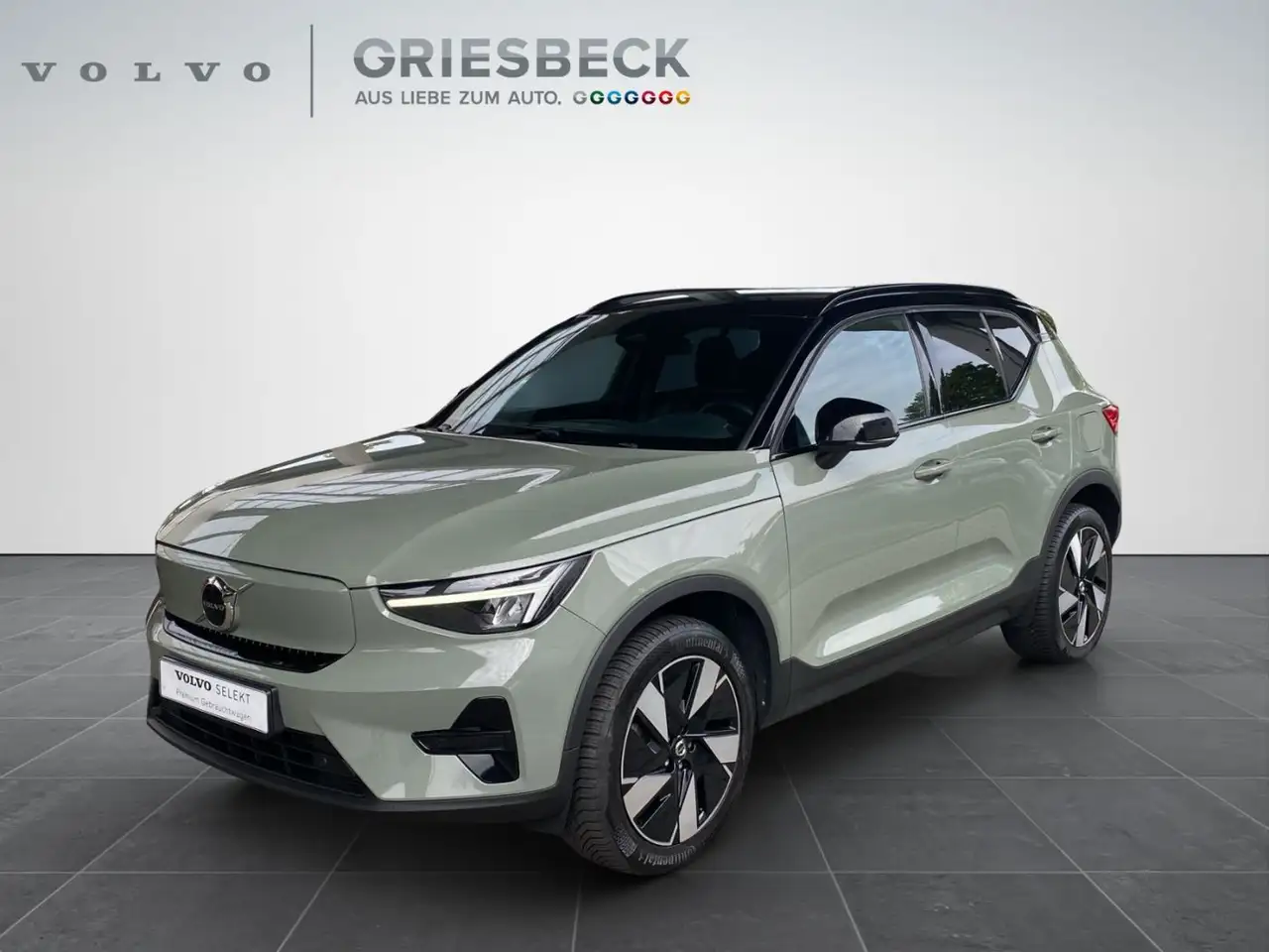 Volvo XC40 Twin Plus Recharge Pure Electric ACC+LED+LM — photo 1 of 21