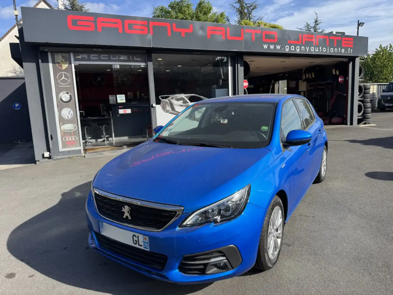 Peugeot 308 1.2 PURETECH 110CH S\u0026S STYLE 1ER MAIN — photo 1 of 16