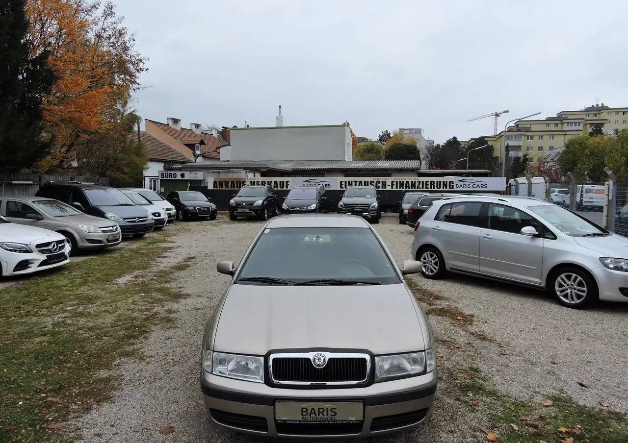 Skoda Octavia Octavia 1,9 Elegance TDI Aut. Elegance — photo 1 of 16