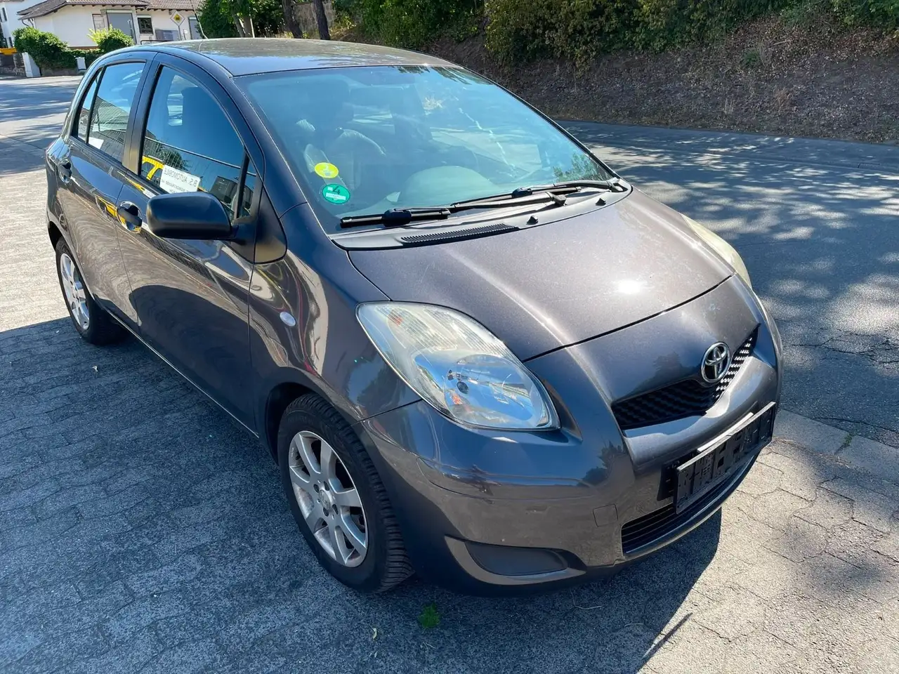 Toyota Yaris Cool+ 5-türig Klima Alu — photo 1 of 9