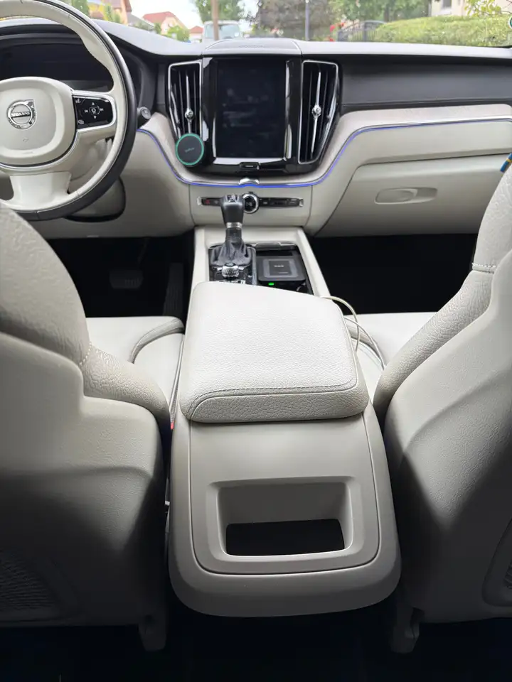 2018 Volvo XC60 XC60 T5 AWD Geartronic Inscription, photograph 9