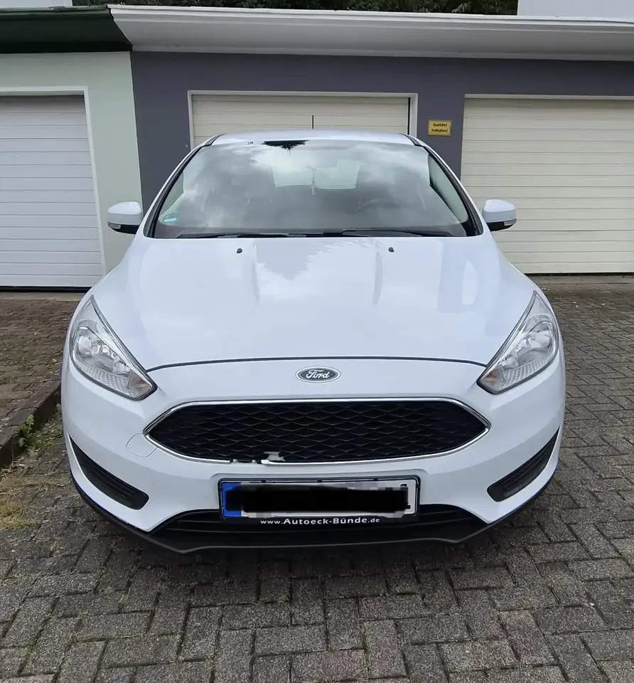 Ford Focus Trend — photo 1 of 10