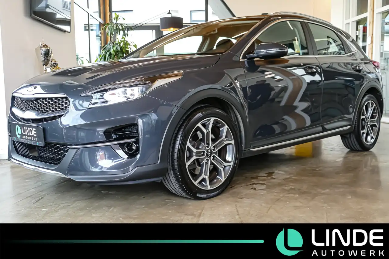Kia XCeed Spirit|NAVI|LED|JBL|R.KAMERA|SPURH.|18 ALU — photo 1 of 15