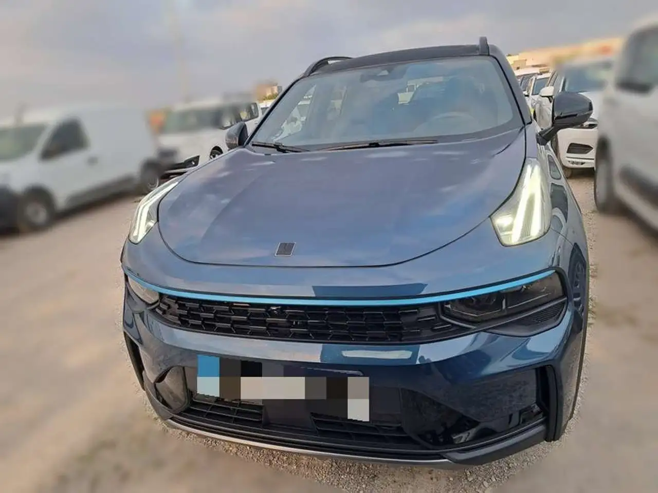 Lynk & Co 01 1.5 PHEV 6.6kW — photo 1 of 14