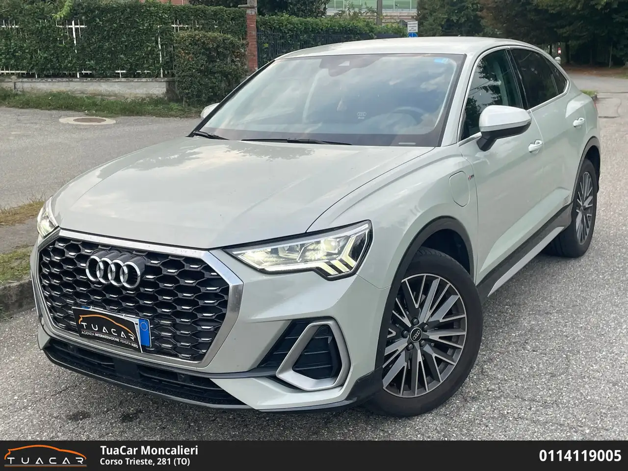 Audi Q3 1.4 45 TFSI e PHEV S Line — photo 1 of 15