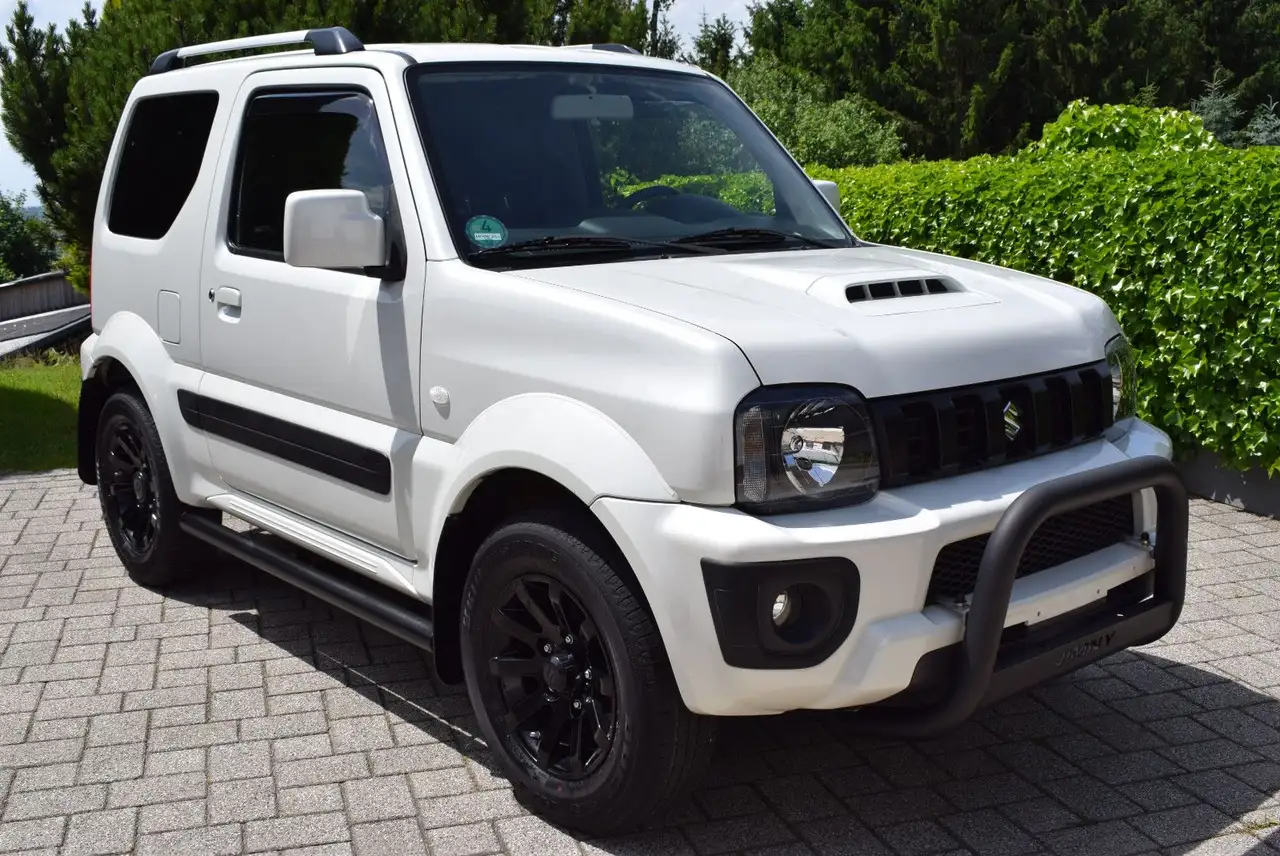 Suzuki Jimny Style BLACK & WHITE EDITION — photo 1 of 23