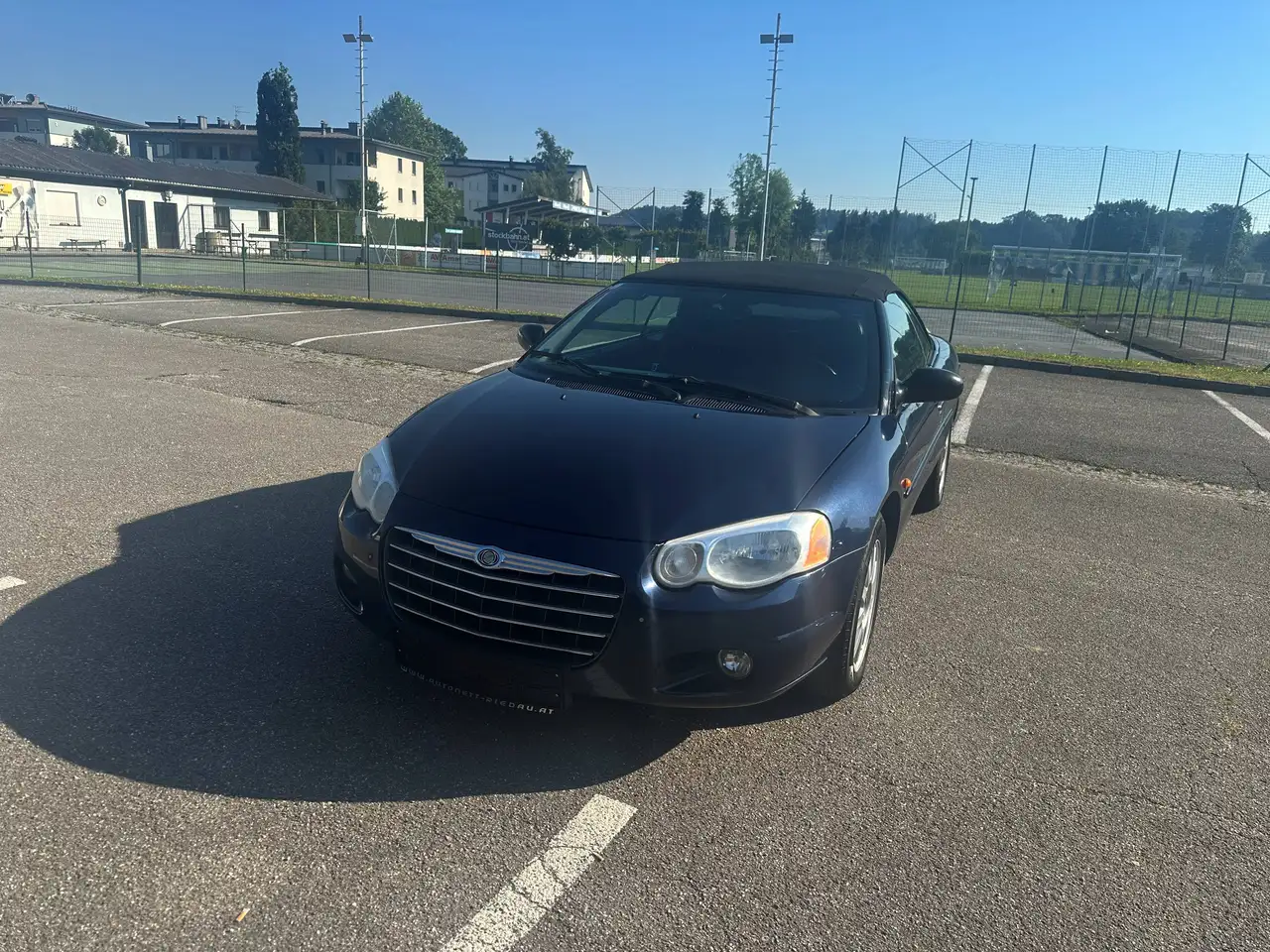 Chrysler Sebring Sebring Cabrio 2,7 Aut.*Klima*PDC*e.Sitze*Tempomat* — photo 1 of 18