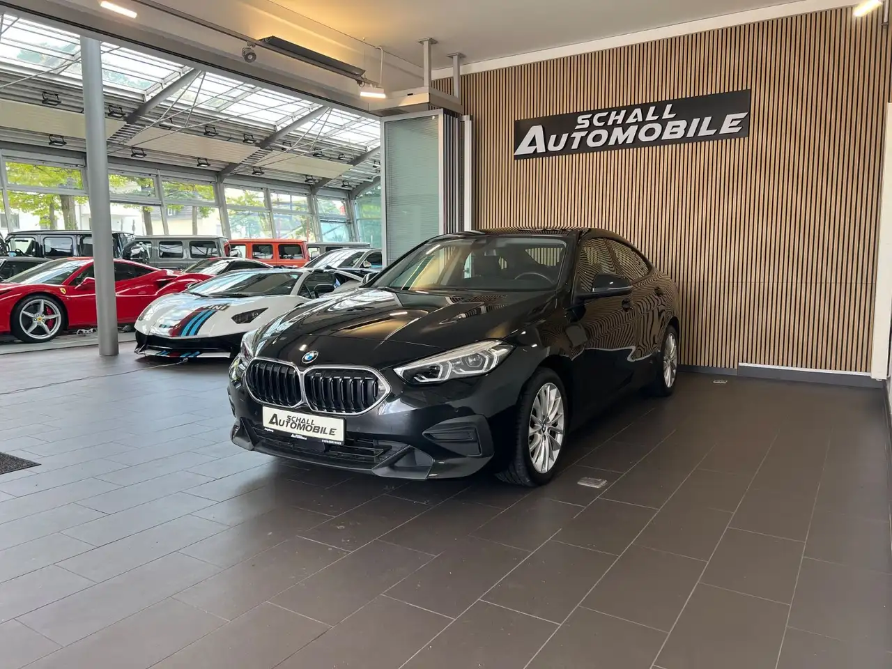 BMW 218 218d GC Advantage *KAMERA/PDC/SHZ/LED/1-HAND* — photo 1 of 23