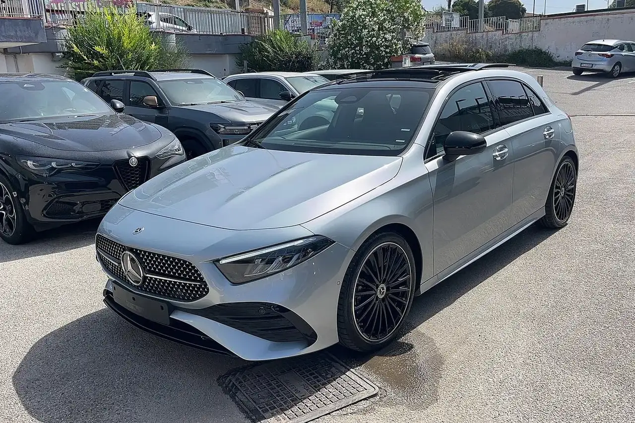 Mercedes-Benz 200 A 200 d AMG Line Advanced auto — photo 1 of 15