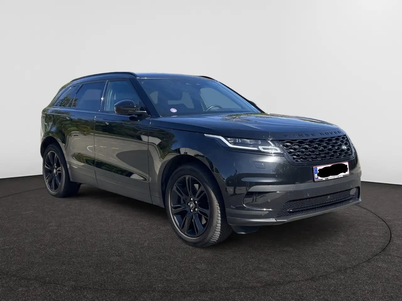 Land Rover Range Rover Velar 2.0 Turbo MHEV P400 Dynamic HSE — photo 1 of 15