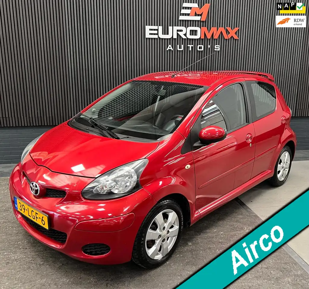 Toyota Aygo 1.0-12V Aspiration Red 1e Eigenaar - NAP - Airco — photo 1 of 31