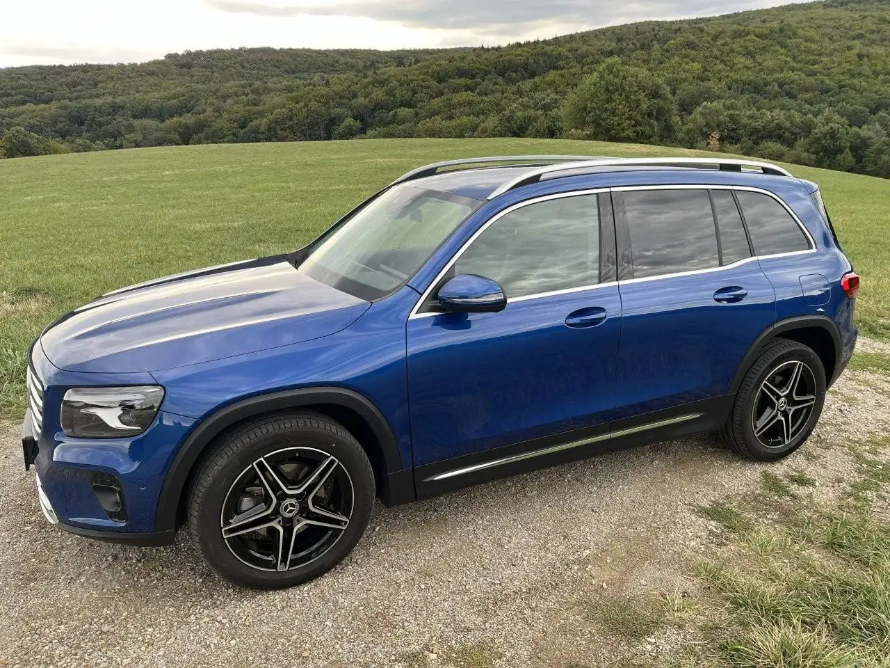 Mercedes-Benz GLB 180 Progressive Line Advanced - exklusiv individuelle Ausstattung — photo 1 of 15