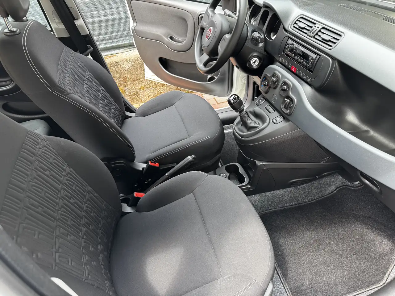Fiat Panda 1.0 firefly hybrid City Cross s&s 70cv 5p.ti — photo 1 of 6