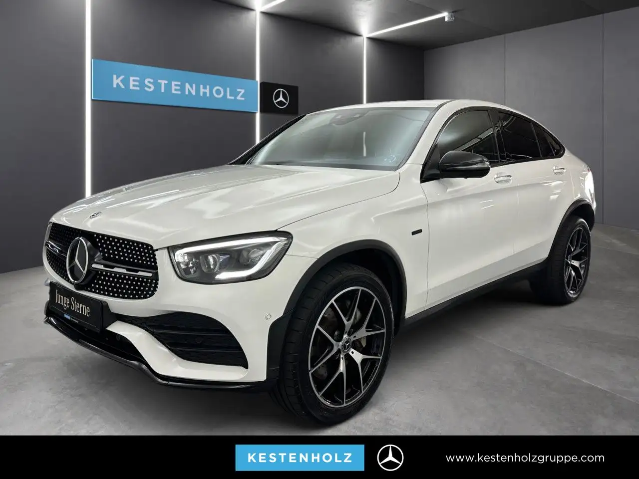 Mercedes-Benz GLC 300 de Cp. 4M AMG WideScreen Multibeam SHD 9G — photo 1 of 25