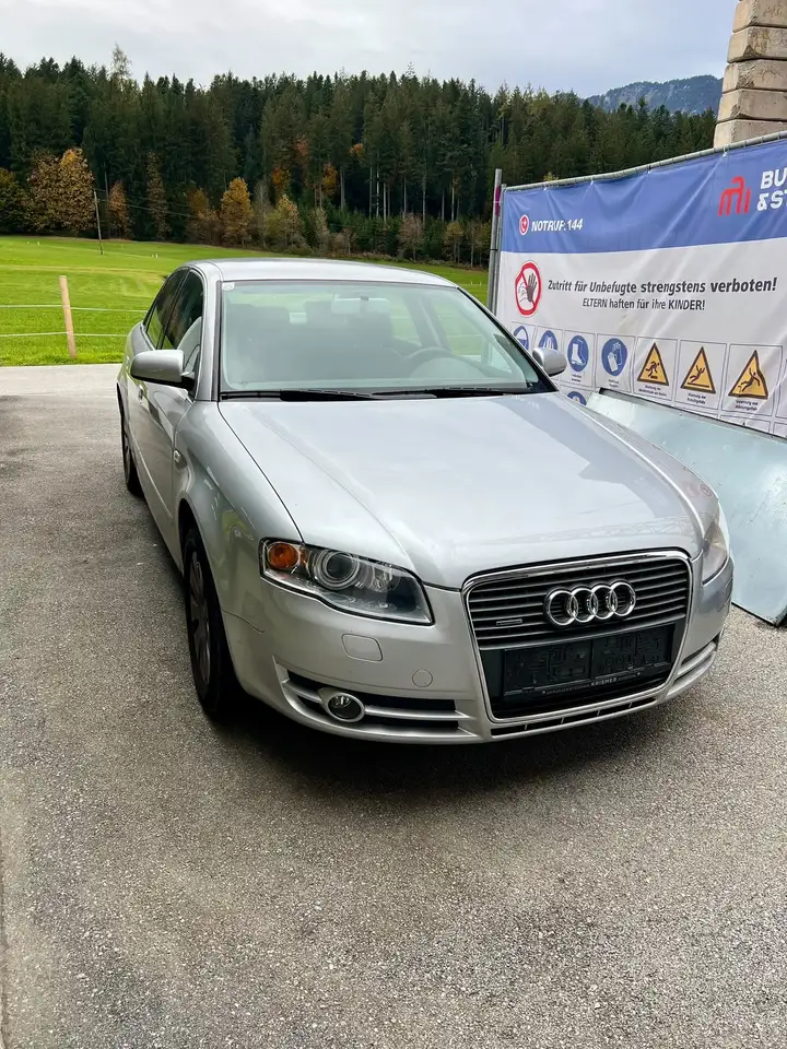 Audi A4 3,2 FSI V6 Multitronic — photo 1 of 8