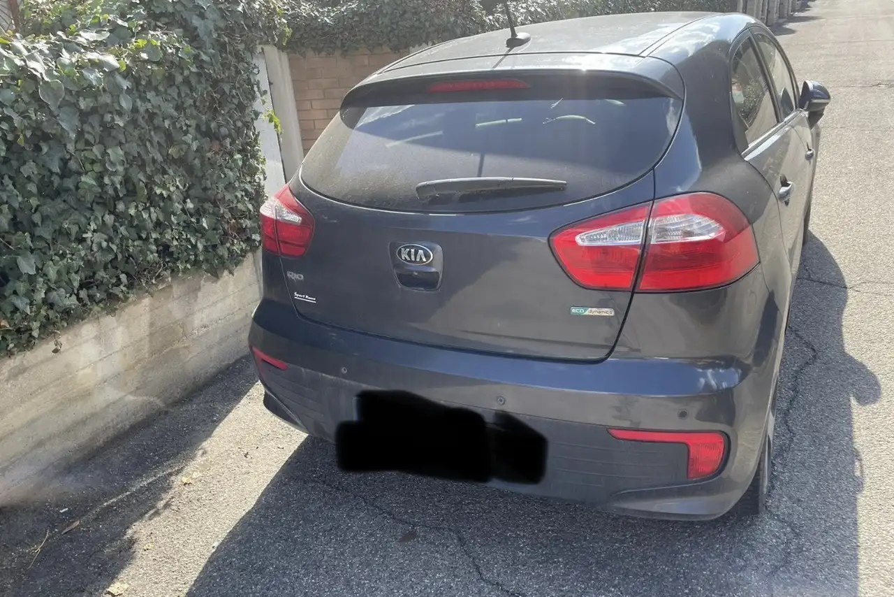Kia Rio Eco Dinamic — photo 1 of 4