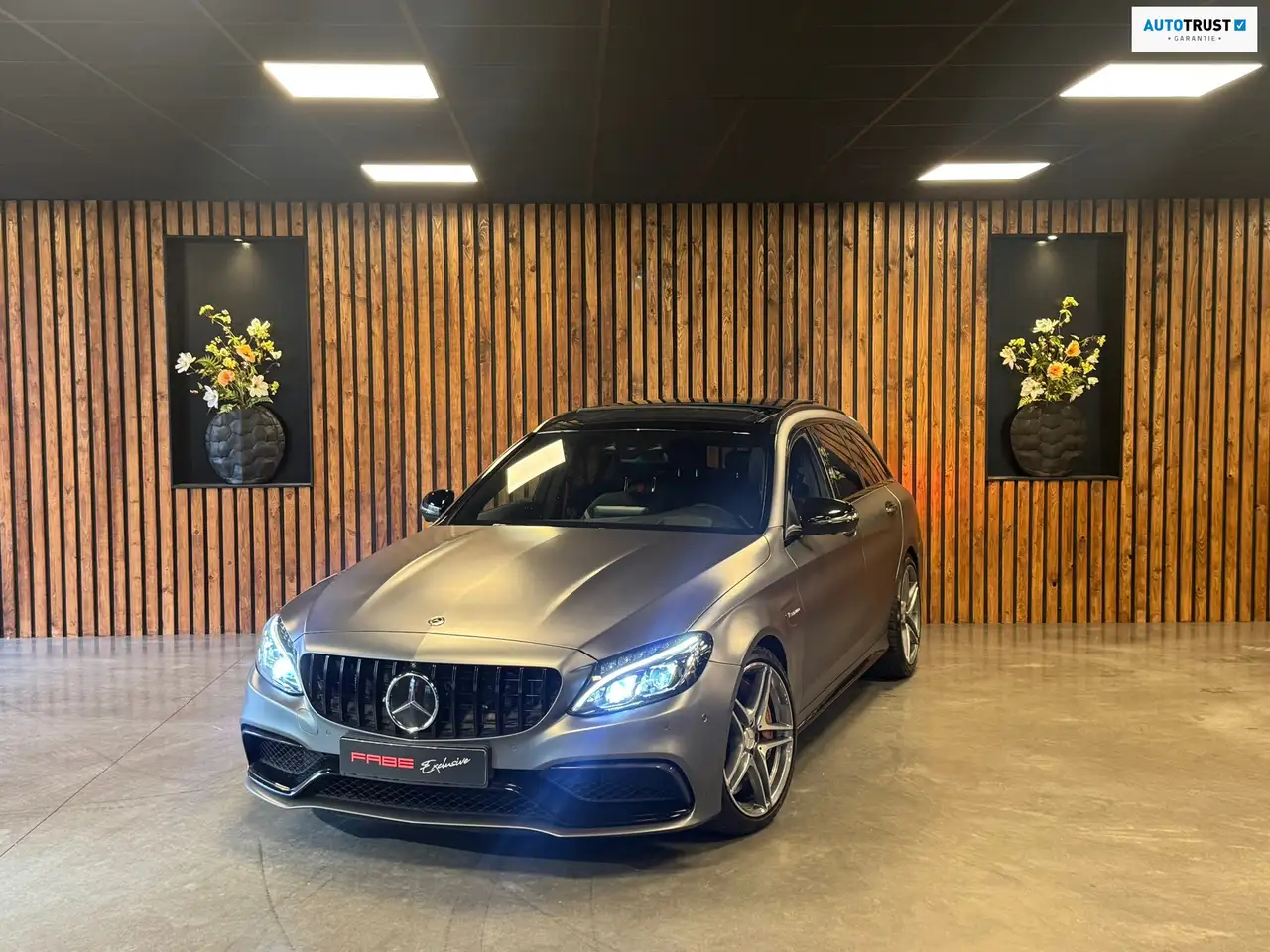 Mercedes-Benz C 63 AMG Estate S / Keramisch / Burmester / Pano / Magno / — photo 1 of 32