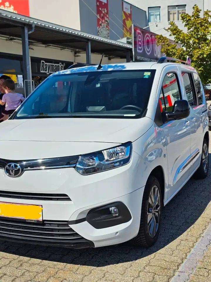 Toyota Proace City Verso L1 130PS — photo 1 of 8