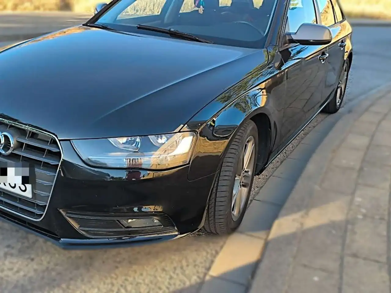 Audi A4 Avant 2.0TDI CD 150 Multitronic — photo 1 of 14