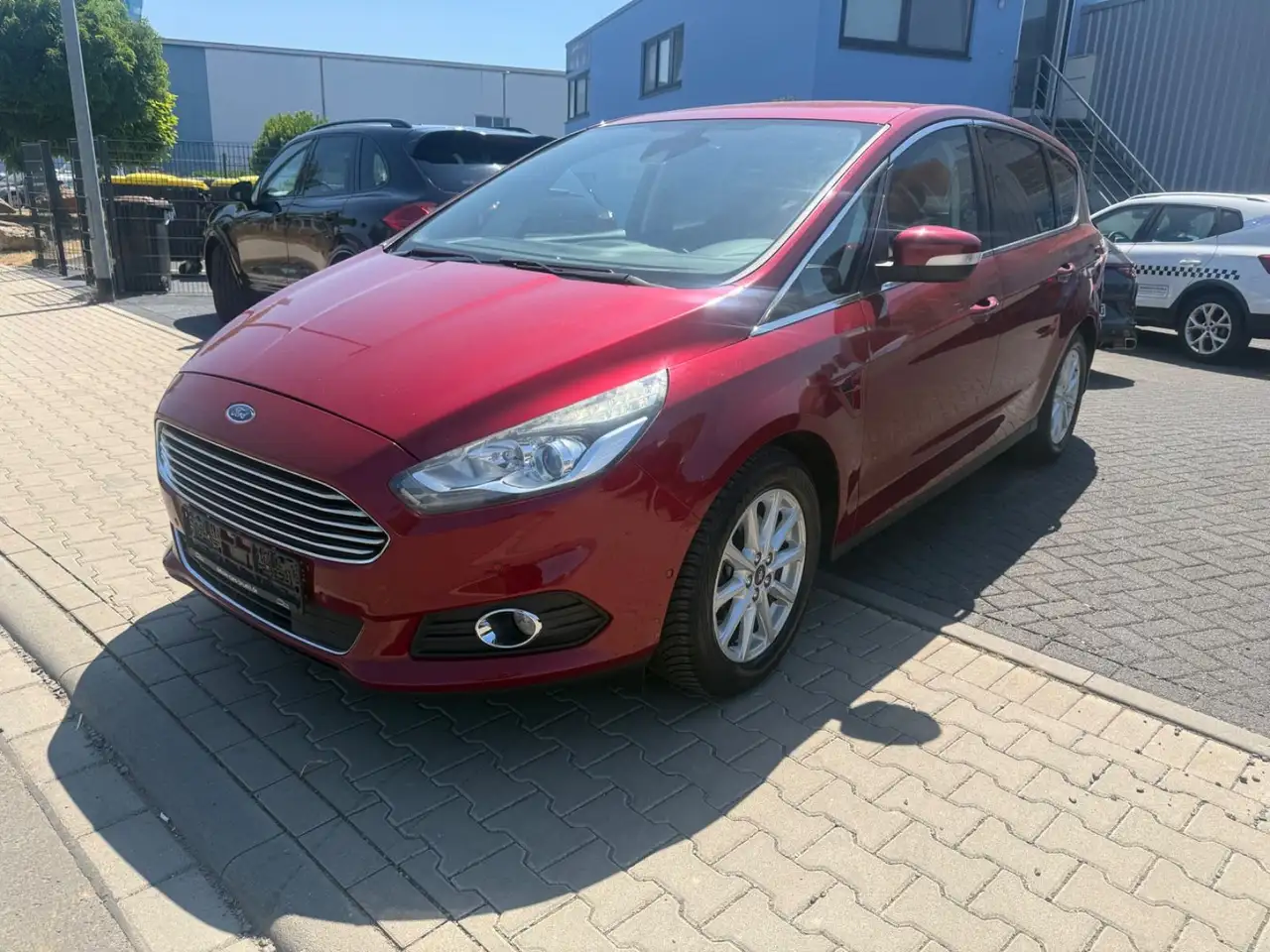 Ford S-Max S-MAX Titanium — photo 1 of 17