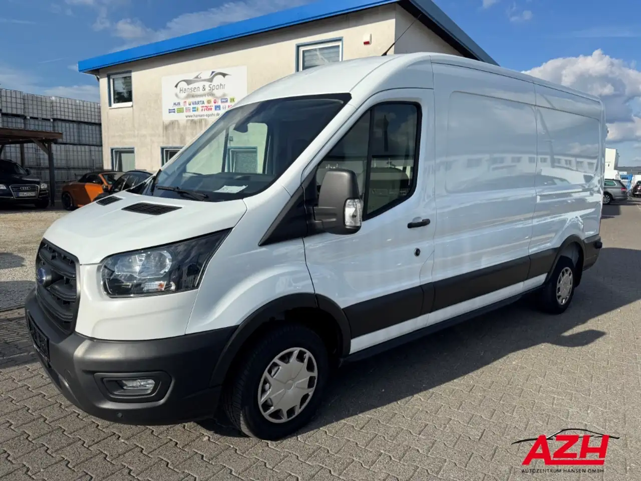 Ford Transit Kasten L3H2 neuer original Ford AT-Motor — photo 1 of 15