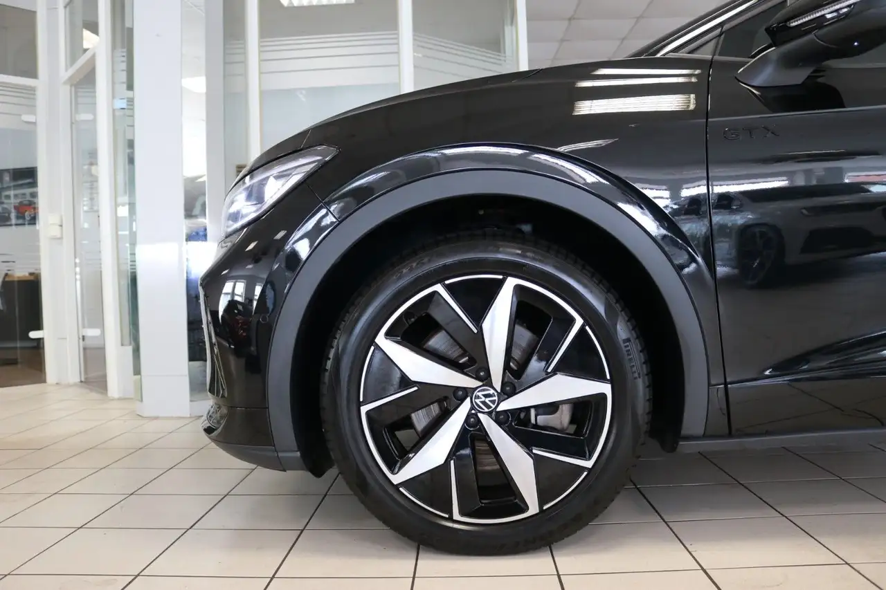 2023 Volkswagen ID.4 GTX 220 kW 4M DCC AHK Pano Matrix STHZ, photograph 4