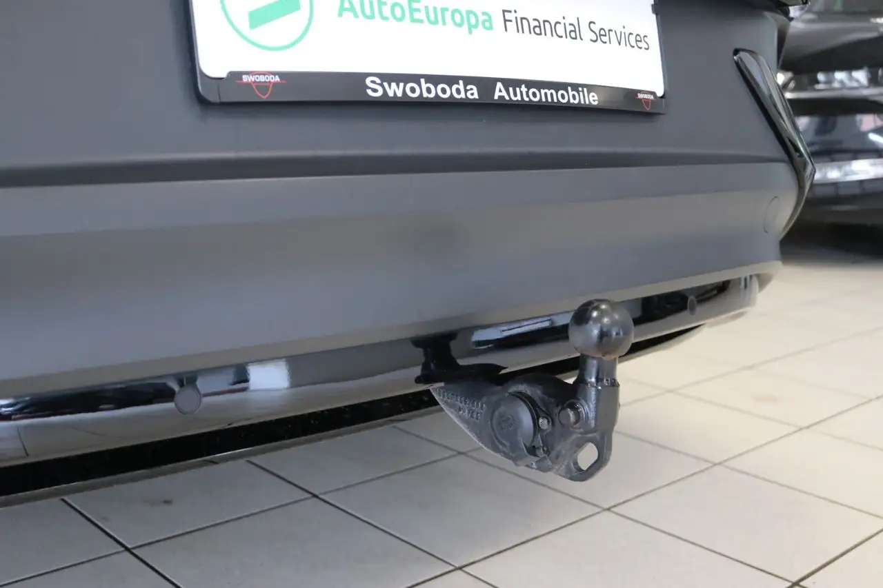 2023 Volkswagen ID.4 GTX 220 kW 4M DCC AHK Pano Matrix STHZ, photograph 7