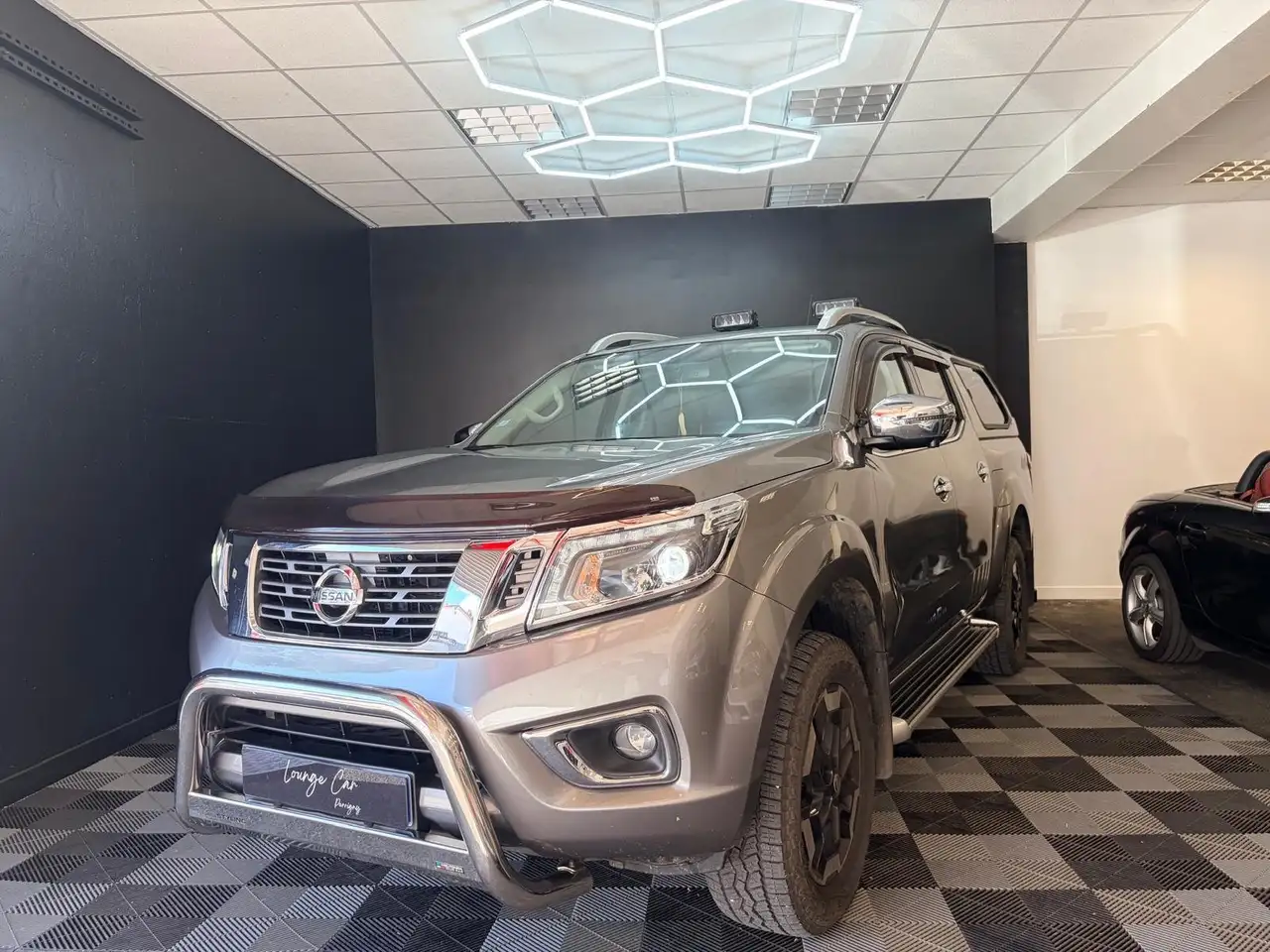 Nissan Navara 2.3 DCI 190 DOUBLE CAB TEKNA+ (Attelage, Hard-top) / Garantie 6 mois — photo 1 of 35