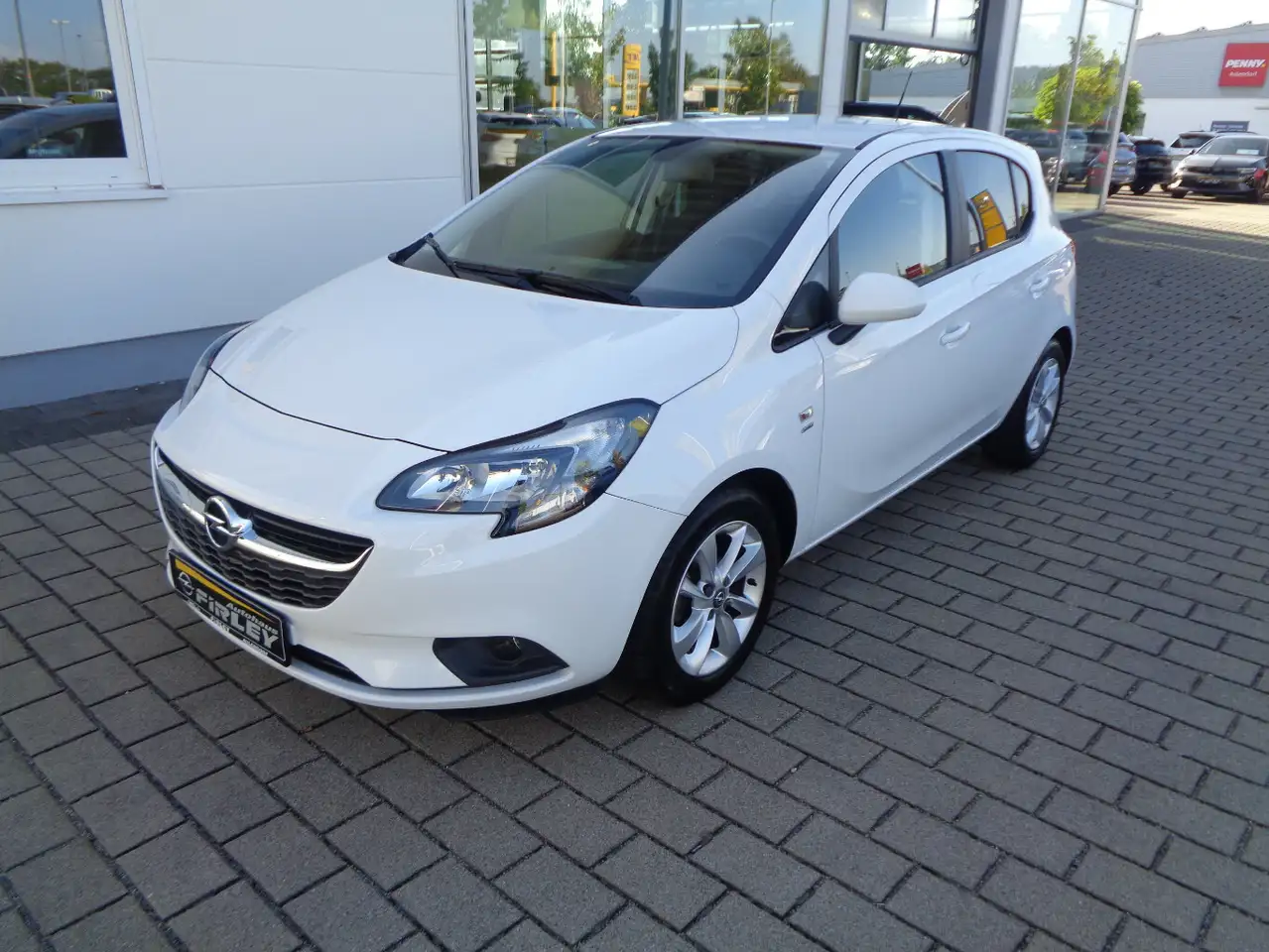 Opel Corsa Active — photo 1 of 21