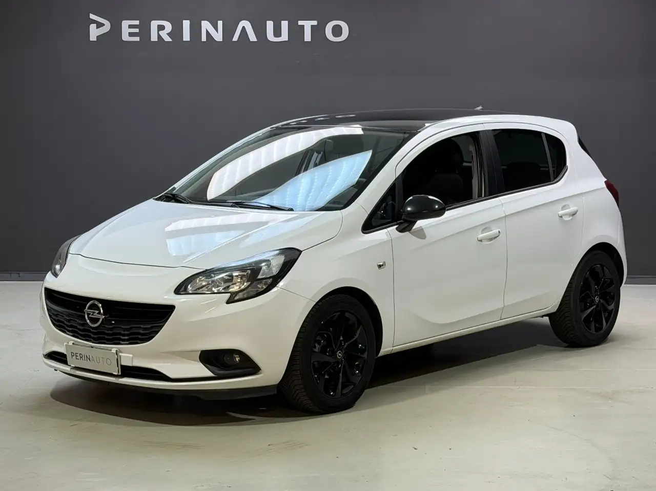 Opel Corsa Corsa 5p 1.2 b-Color — photo 1 of 15