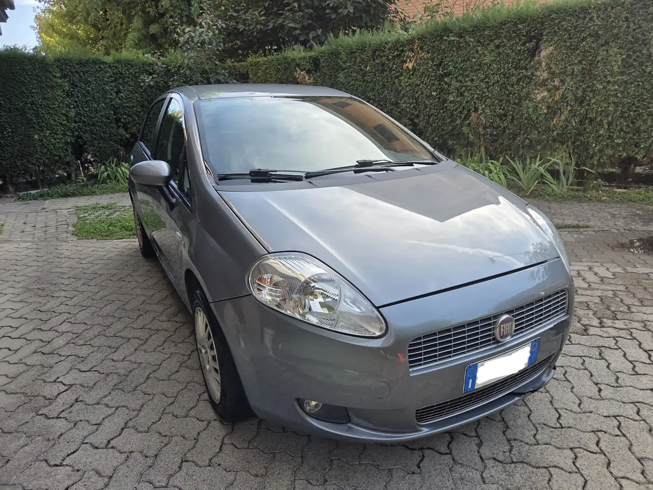 Fiat Grande Punto GPL 01/2006 65cv — photo 1 of 8