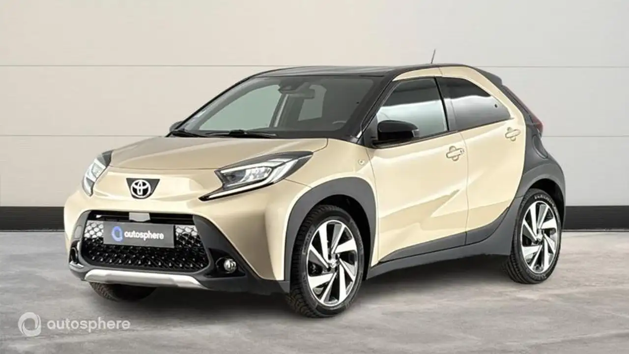 Toyota Aygo X 1.0 VVT-i 72ch Collection S-CVT — photo 1 of 20