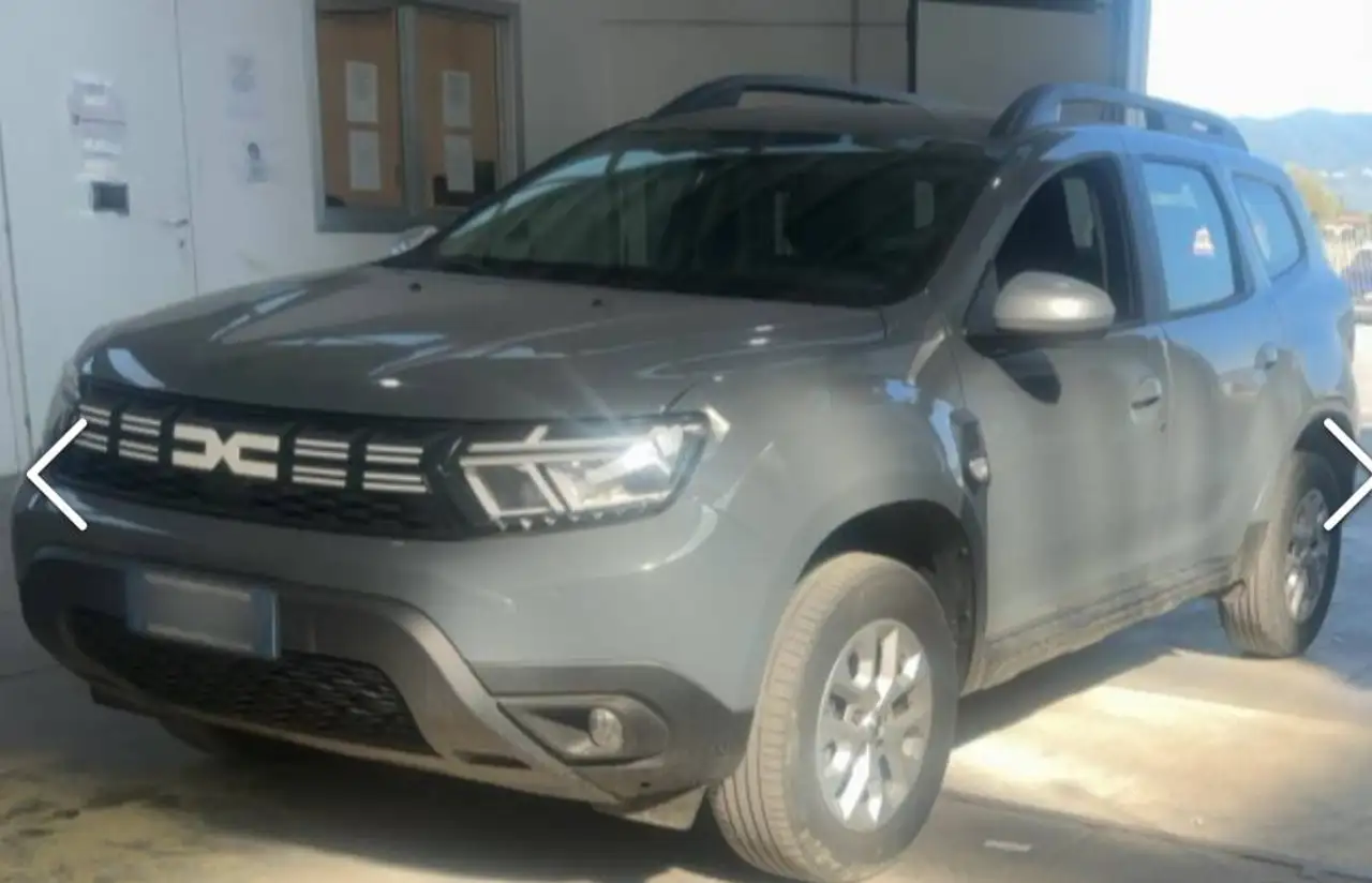 Dacia Duster Duster II 2021 1.0 tce Expression Gpl 4x2 100cv — photo 1 of 8