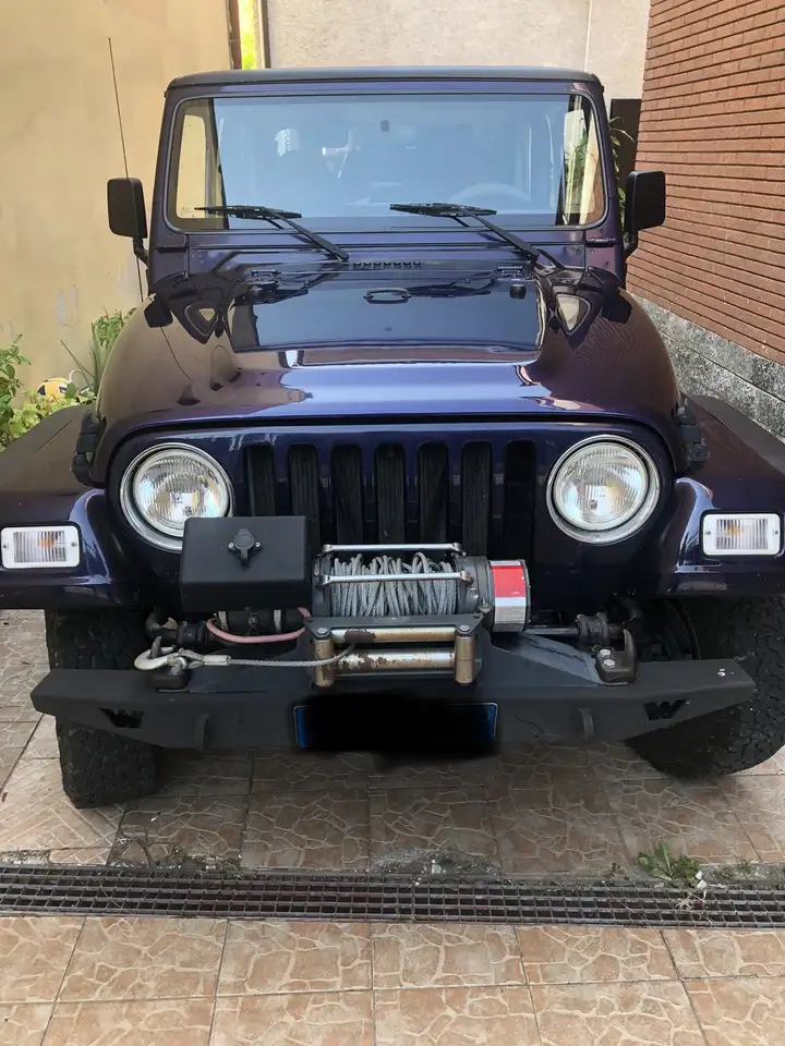 Jeep Wrangler Hard Top 2.5 Sport — photo 1 of 11