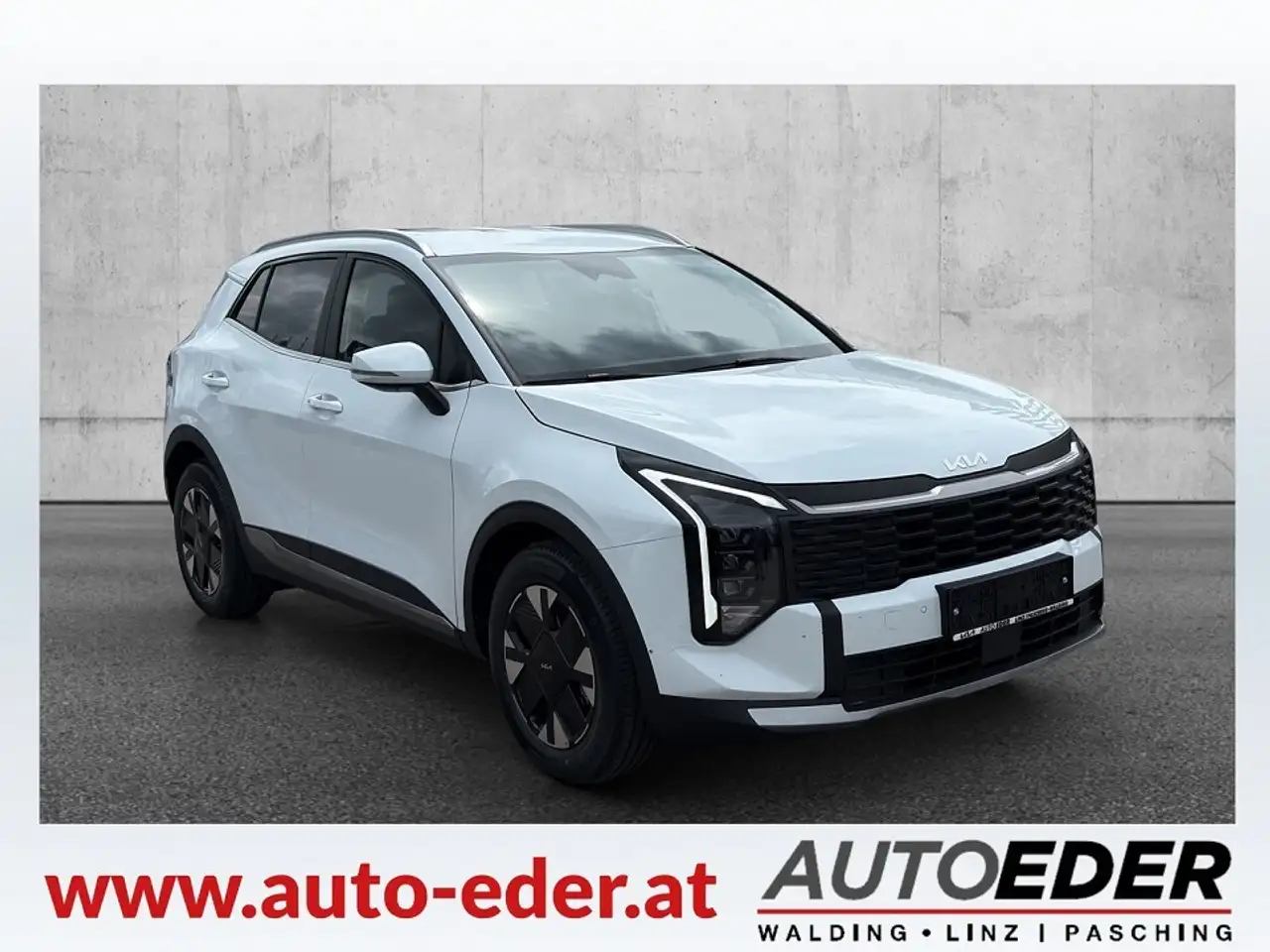 Kia Sportage 1,6 TGDI Silber — photo 1 of 15