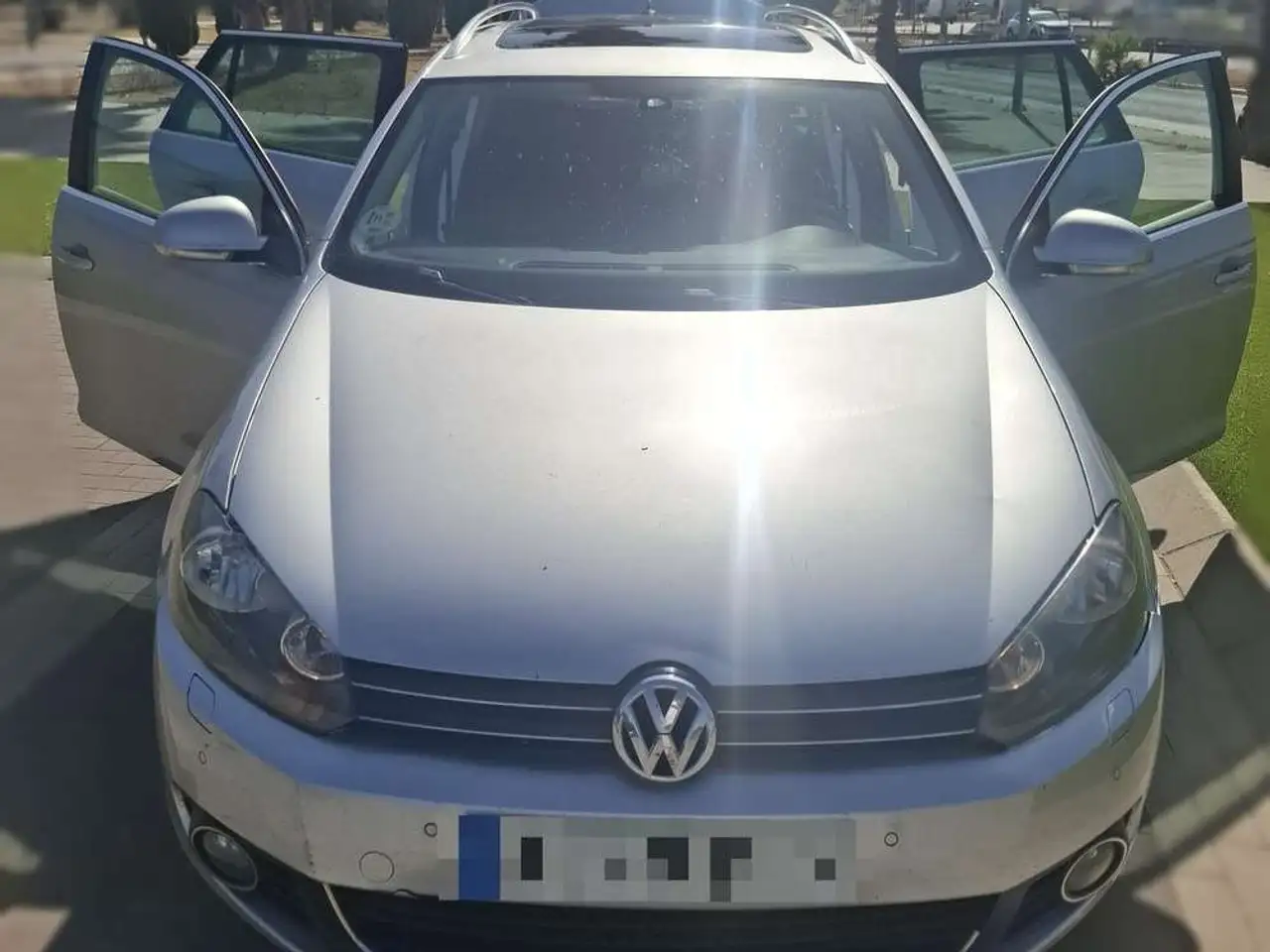 Volkswagen Golf Variant 2.0TDI CR Sport DSG 140 — photo 1 of 13