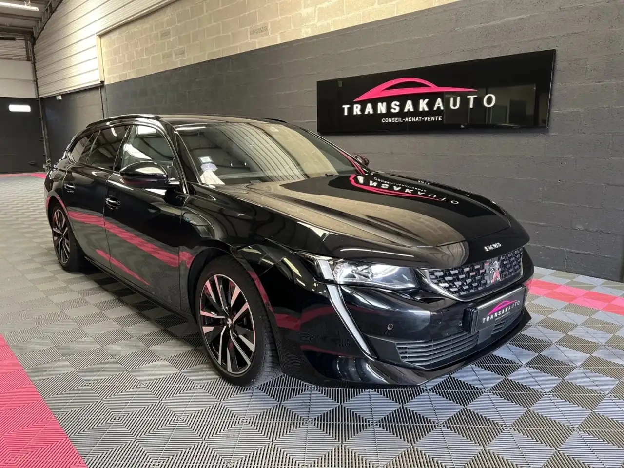 Peugeot 508 Hybrid 1.6 GT Pack 225 CV — photo 1 of 40