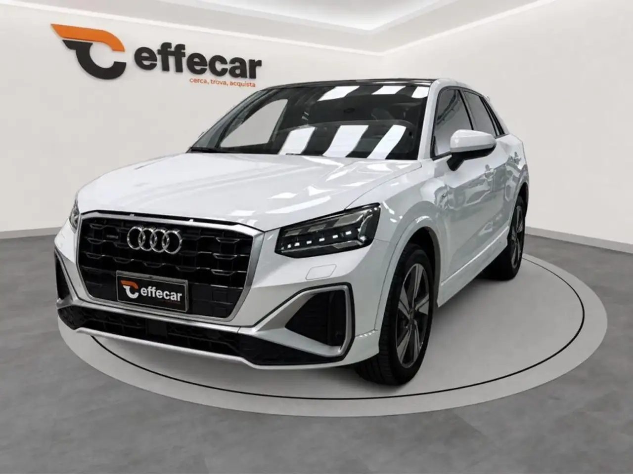 Audi Q2 35 TDI quattro S tronic Identity Black — photo 1 of 15