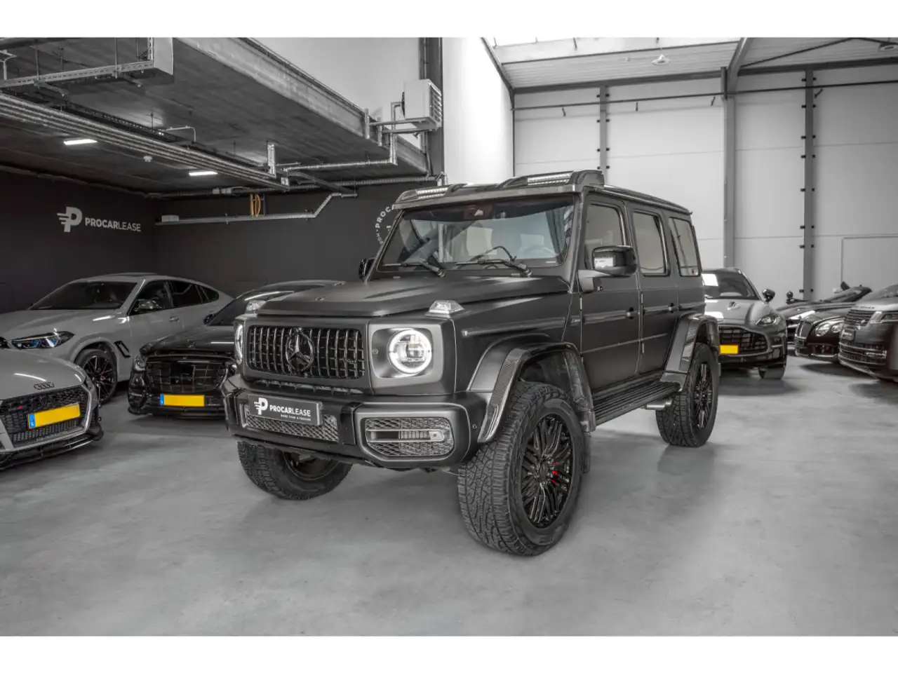 Mercedes-Benz G 63 AMG MERCEDES-AMG G 63 4x4² ° FULL OPTIONS° MANUFAKTUR — photo 1 of 30